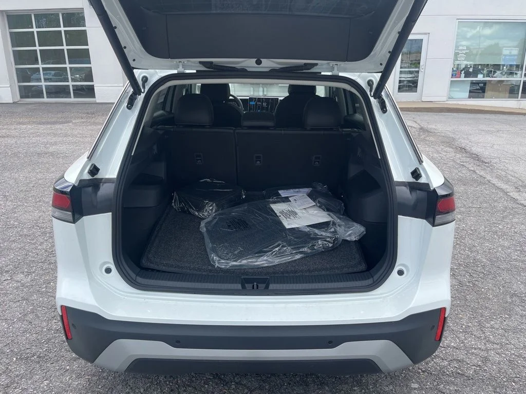 New 2026 White Volkswagen 2.0T SE image 16