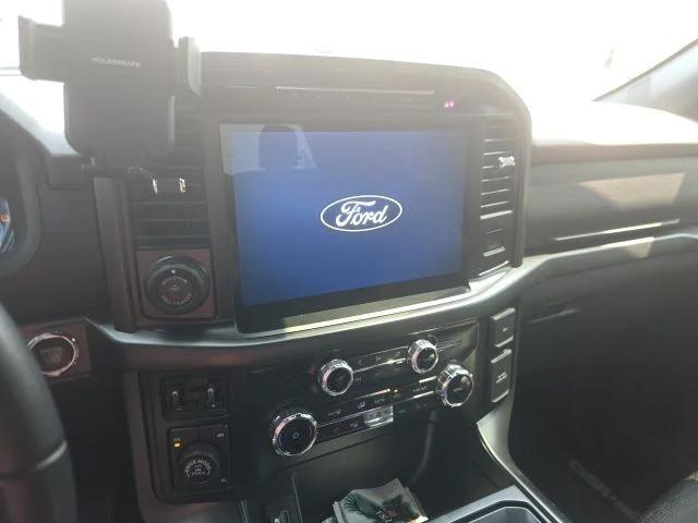 Used 2024 Blue Ford XLT image 10