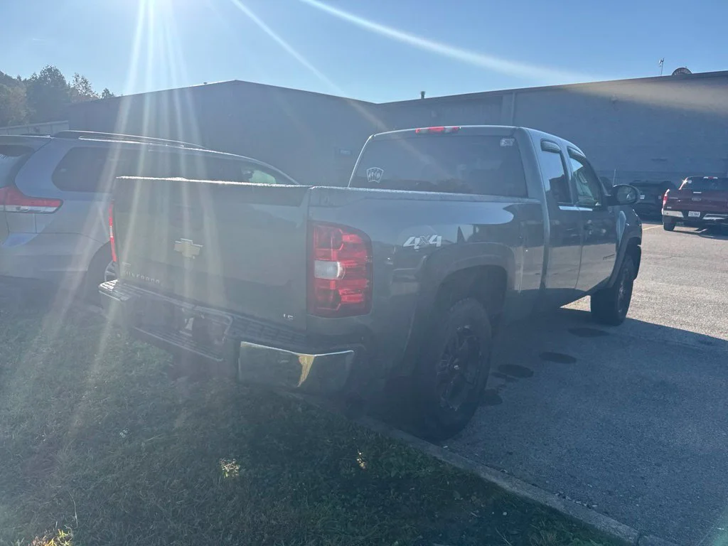Used 2011 Green Metallic Chevrolet Work Truck image 14
