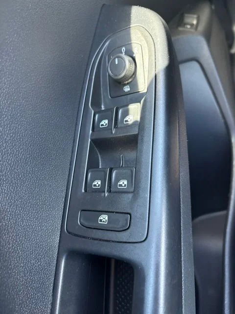 2022 Volkswagen Taos SEL - Photo 16