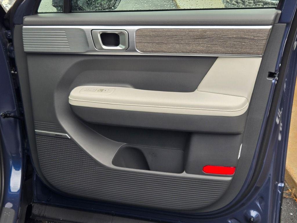 New 2027 Blue Hyundai Limited image 4