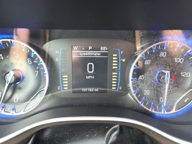 Used 2019 Brilliant Black Crystal Pearlcoat Chrysler Touring Plus image 22