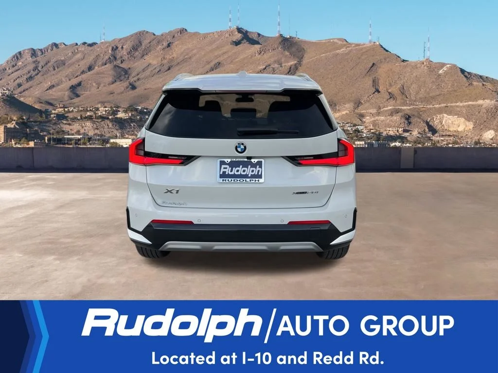 Used 2026 White BMW xDrive28i image 7
