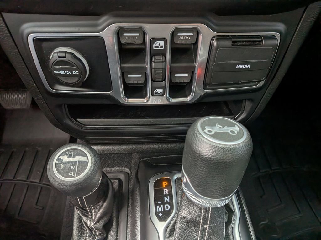 Used 2019 Blue Jeep Unlimited Sahara image 23