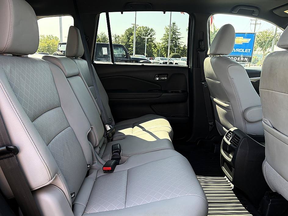 Used 2021 Gray Honda EX-L image 12