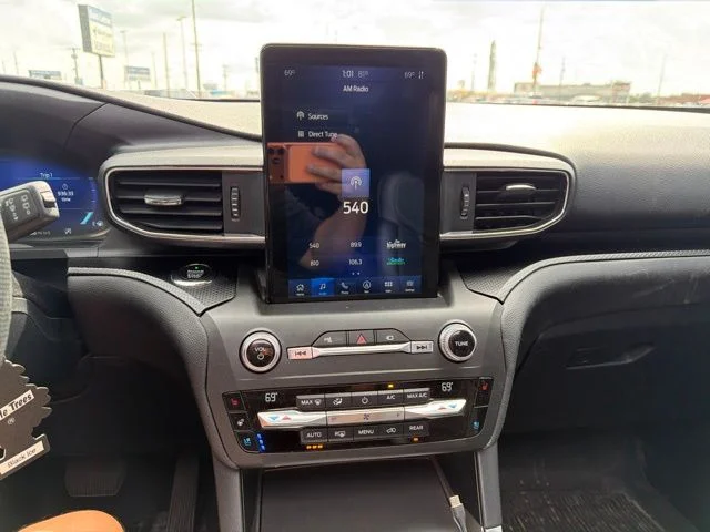 Used 2020 Black Metallic Ford ST image 19