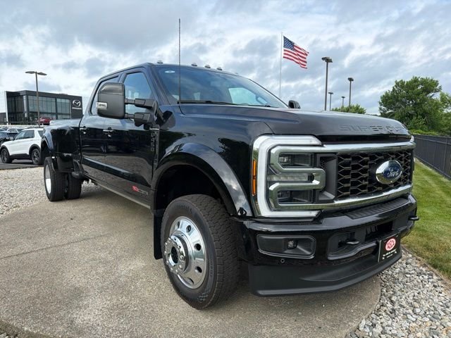 New 2026 Agate Black Metallic Ford F-450® Platinum® image 1