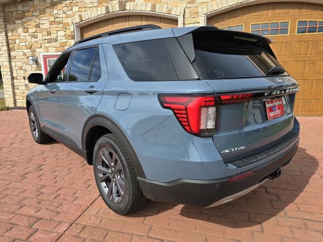 New 2027 Vapor Blue Metallic Ford Active image 5