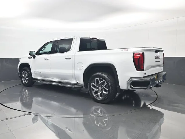 Certified Used 2023 White GMC SLT image 7