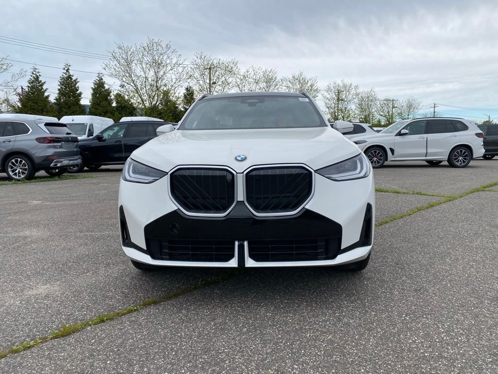New 2026 Alpine White BMW 30 xDrive image 2