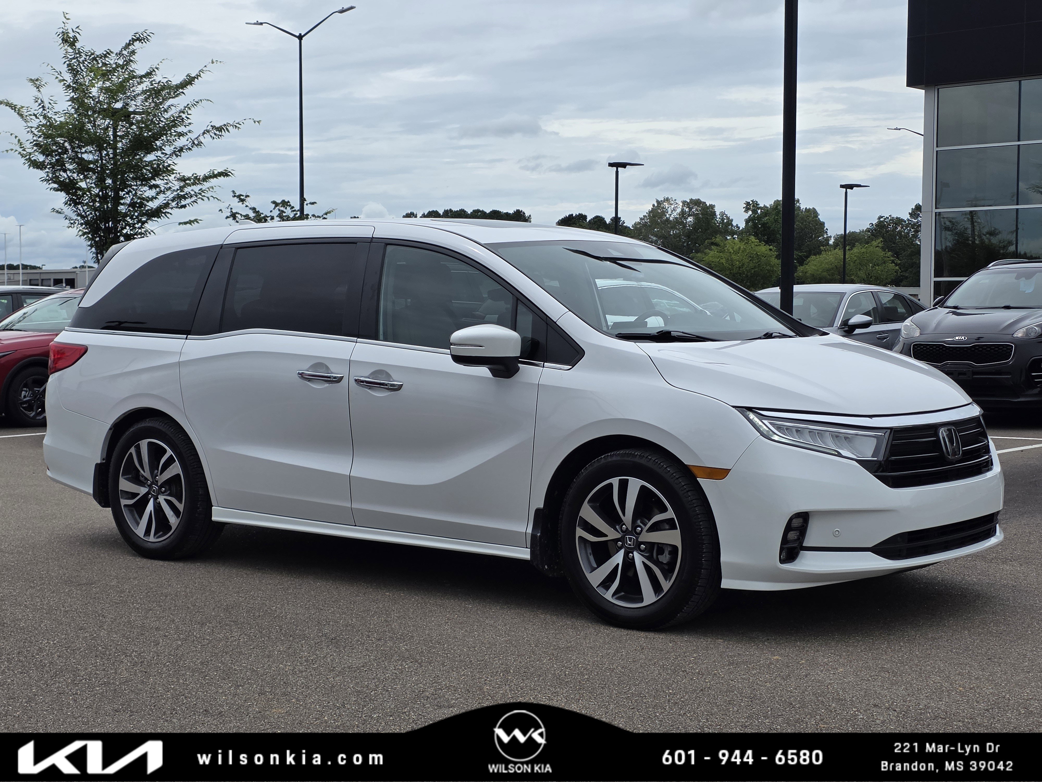 2023 Honda Odyssey Touring's photo