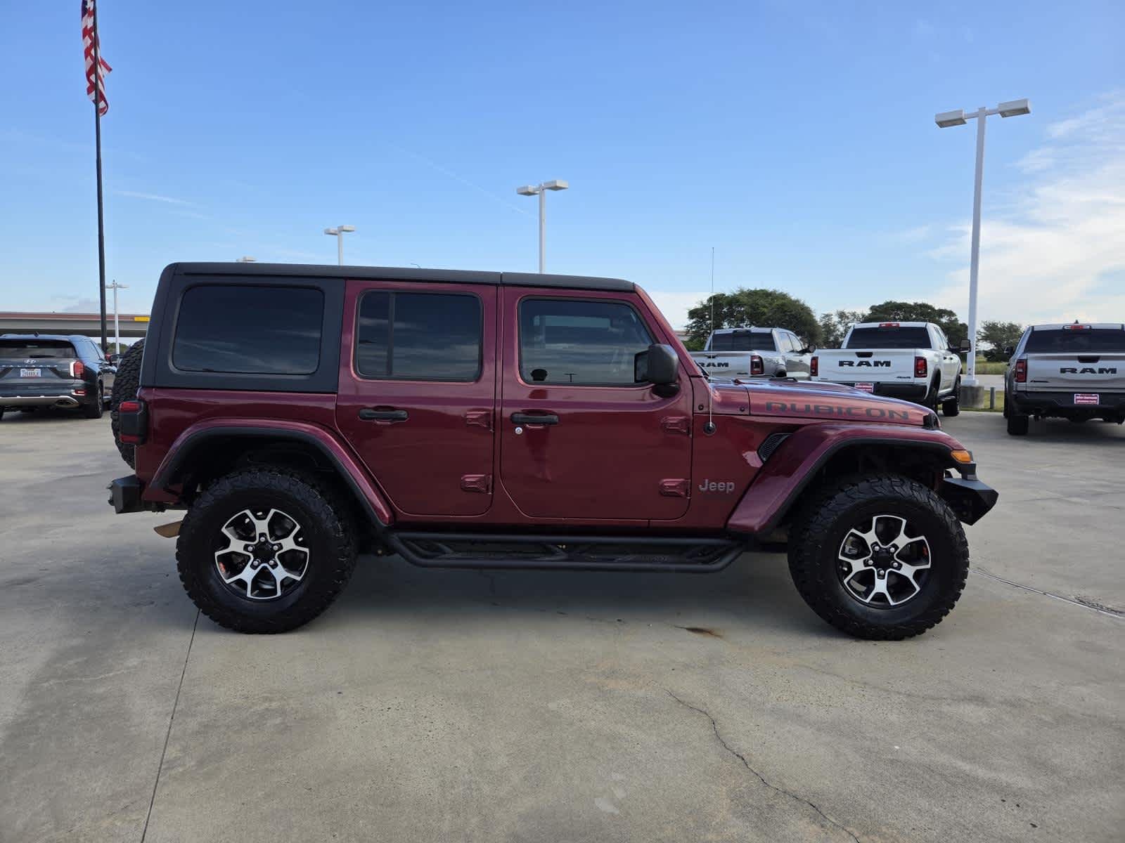 Used 2021 Snazzberry Pearlcoat Jeep Unlimited Rubicon image 6