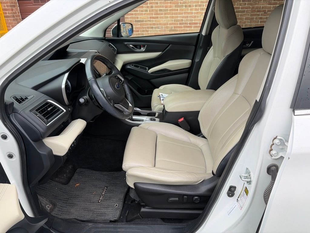 Used 2022 Crystal White Pearl Subaru Limited image 14