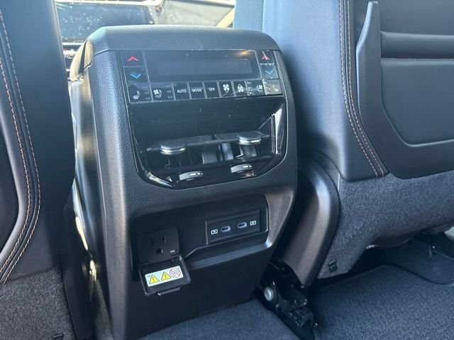 New 2026 Steel Blue Exterior Paint Jeep Summit image 16