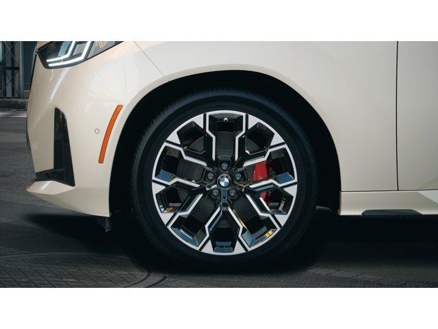 New 2026 Gray Metallic BMW 30 xDrive image 7