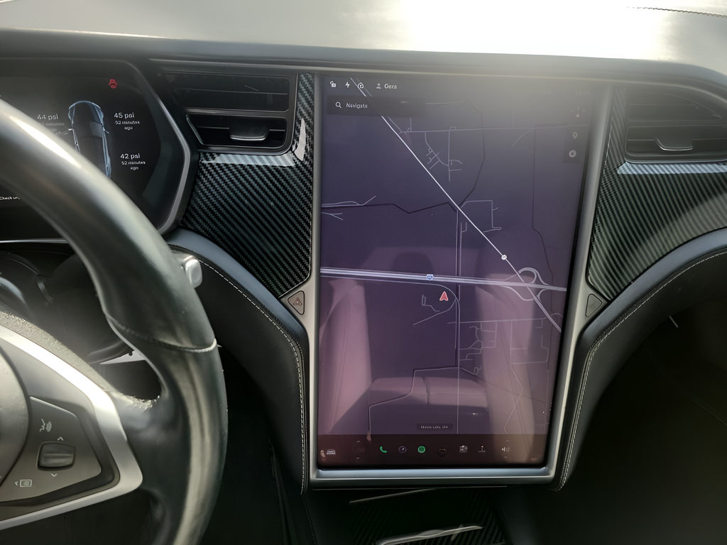 Used 2018 Gray Tesla P100D image 11