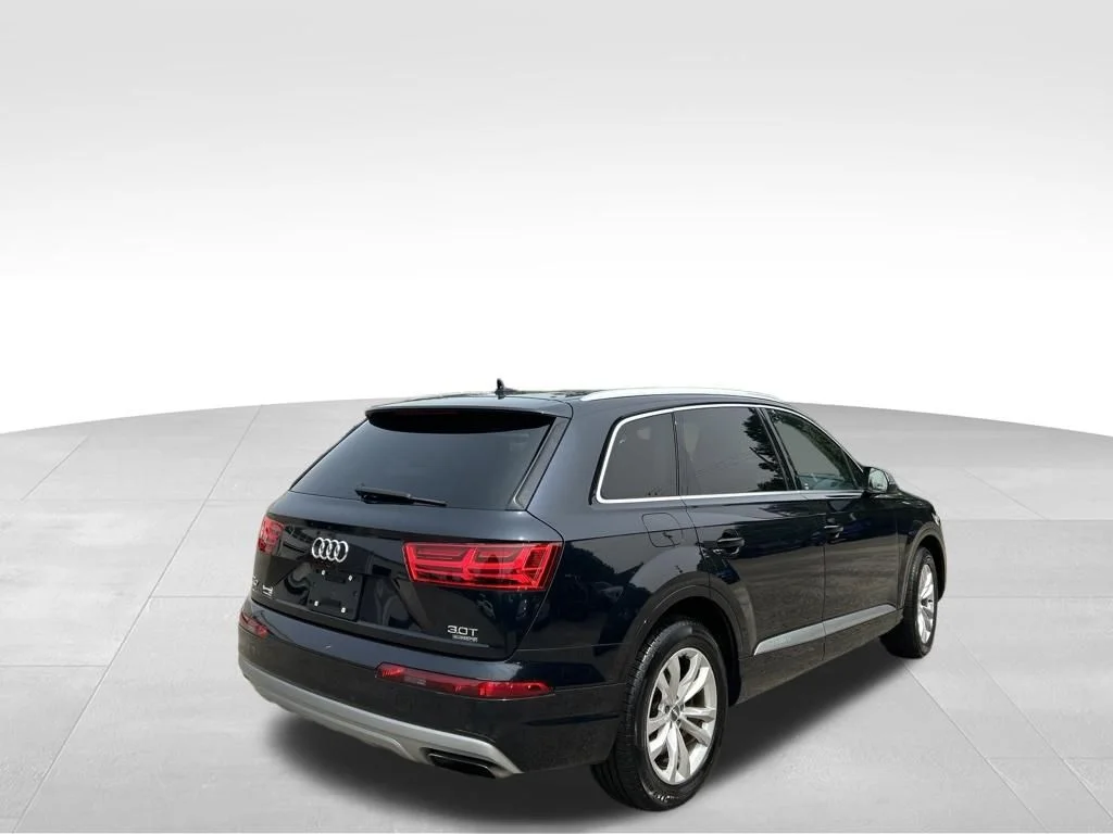 Used 2017  Audi 3.0T Premium Plus image 5