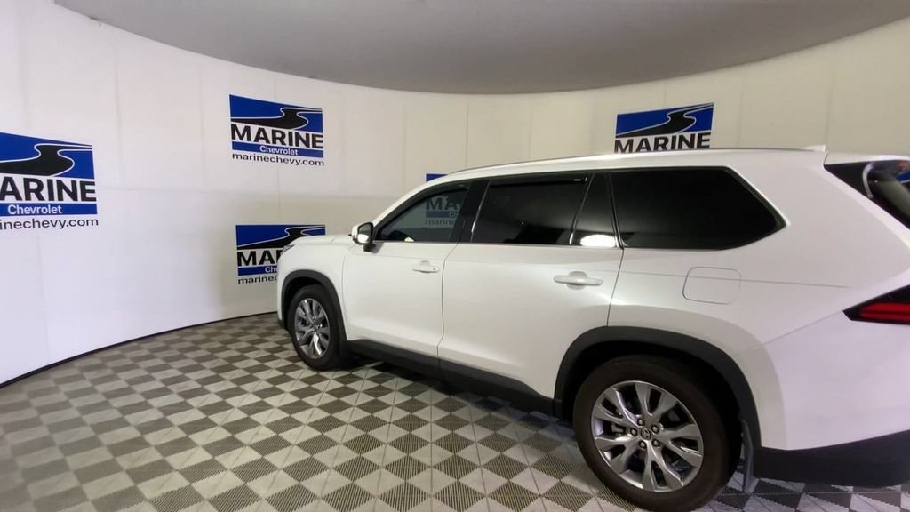 Used 2024 Off-white Toyota Limited image 8
