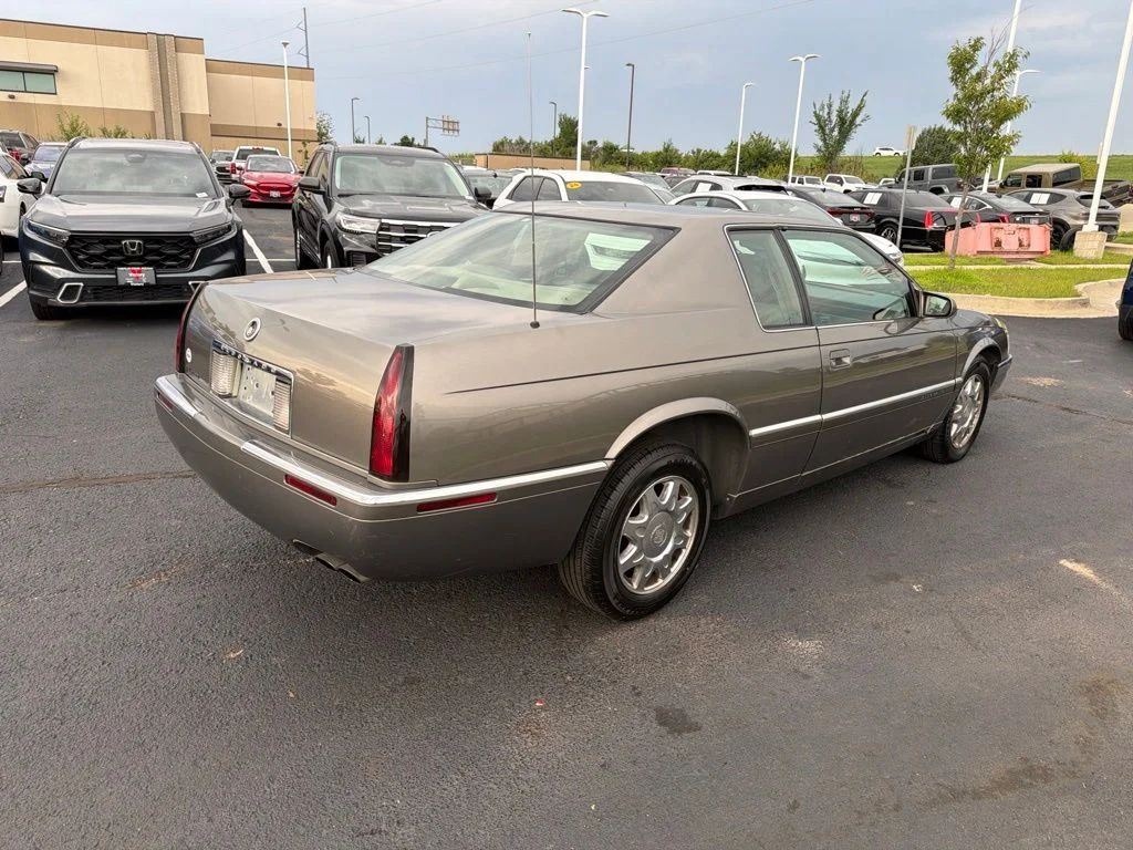 Used 1999  Cadillac Base image 7