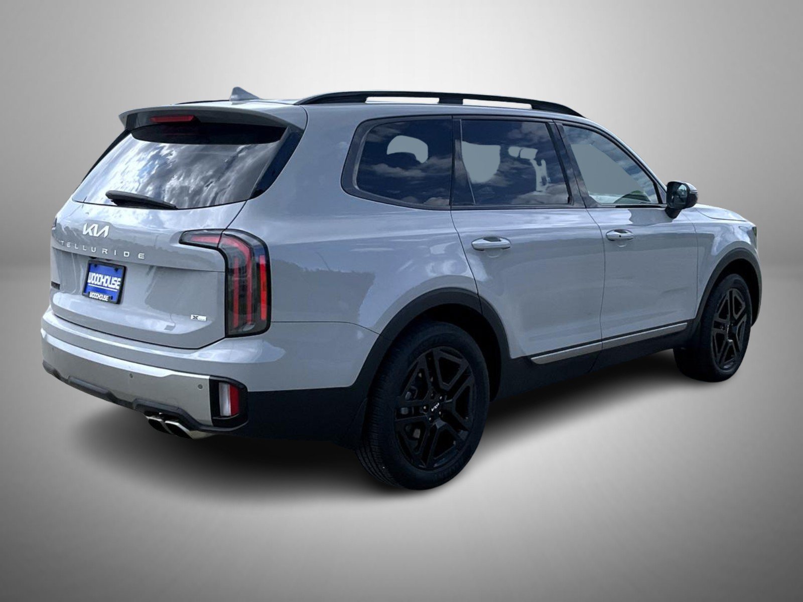 Used 2023 Gray Kia EX X-Line image 5