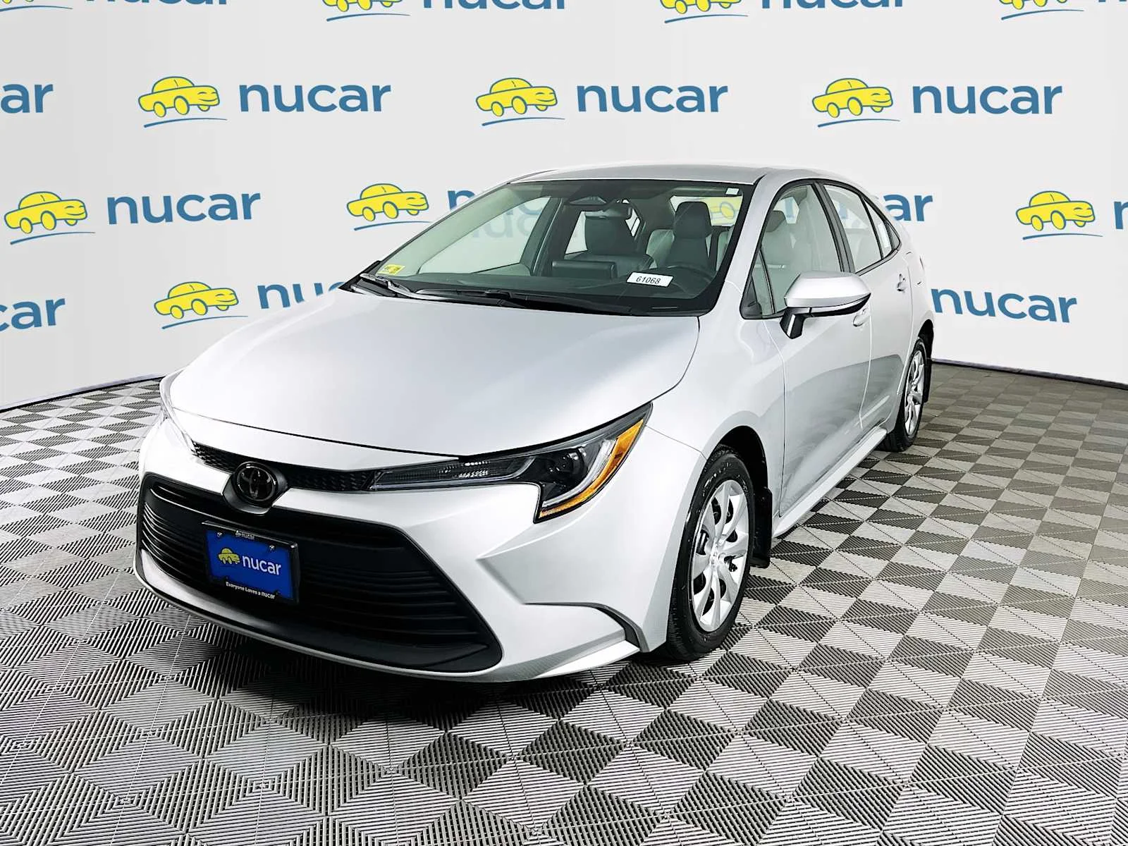 Used 2025 Classic Silver Metallic Toyota LE image 3