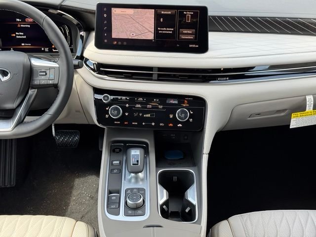 New 2027 2T RAD WHT INFINITI Autograph AWD image 33
