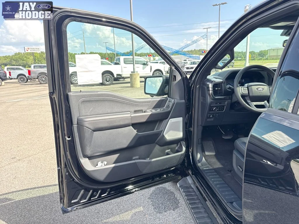 New 2026 Agate Black Metallic Ford Lariat® image 22