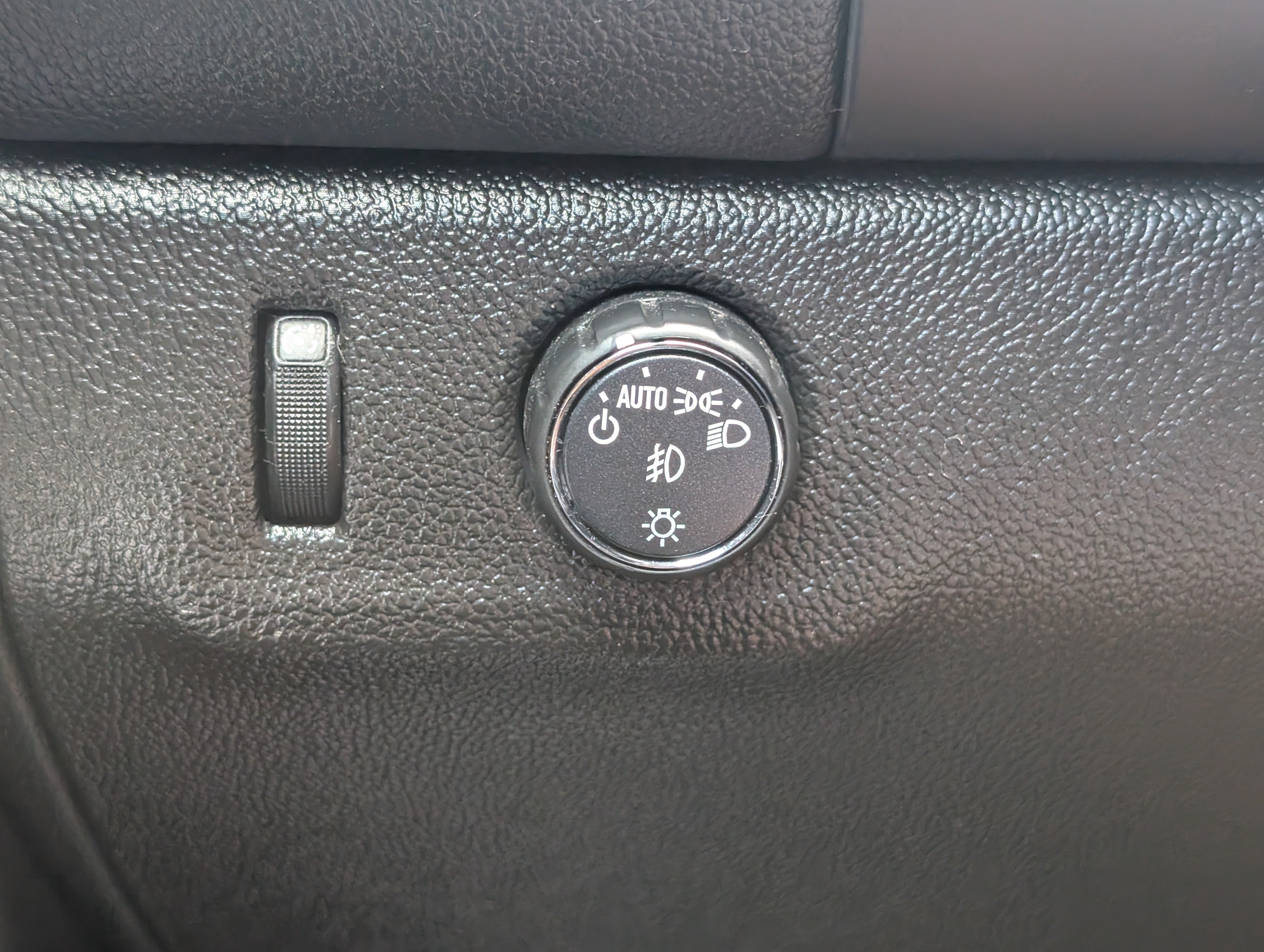 Used 2022 Black Chevrolet 2WD LT image 12