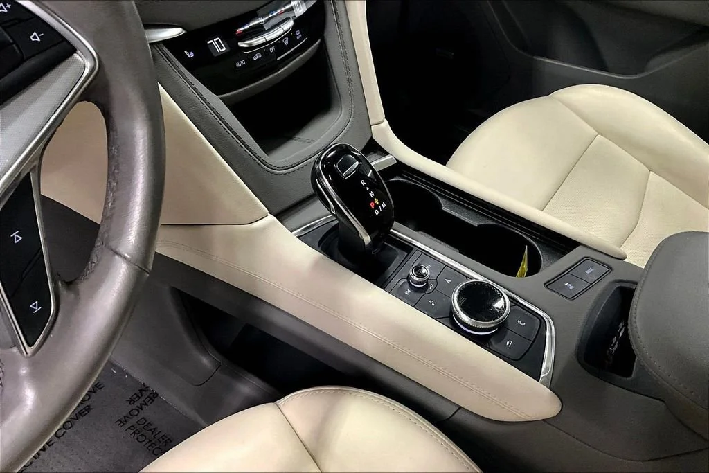 Used 2023 Crystal White Tricoat Cadillac Premium Luxury image 18