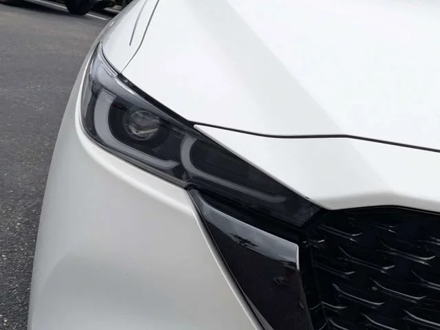 Used 2022 Snowflake White Mazda 2.5 Turbo image 9