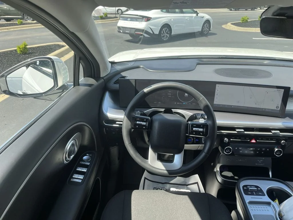 Used 2026 White Hyundai SE image 20