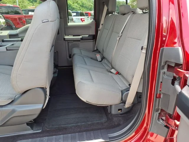 Used 2016 Red Ford XLT image 17