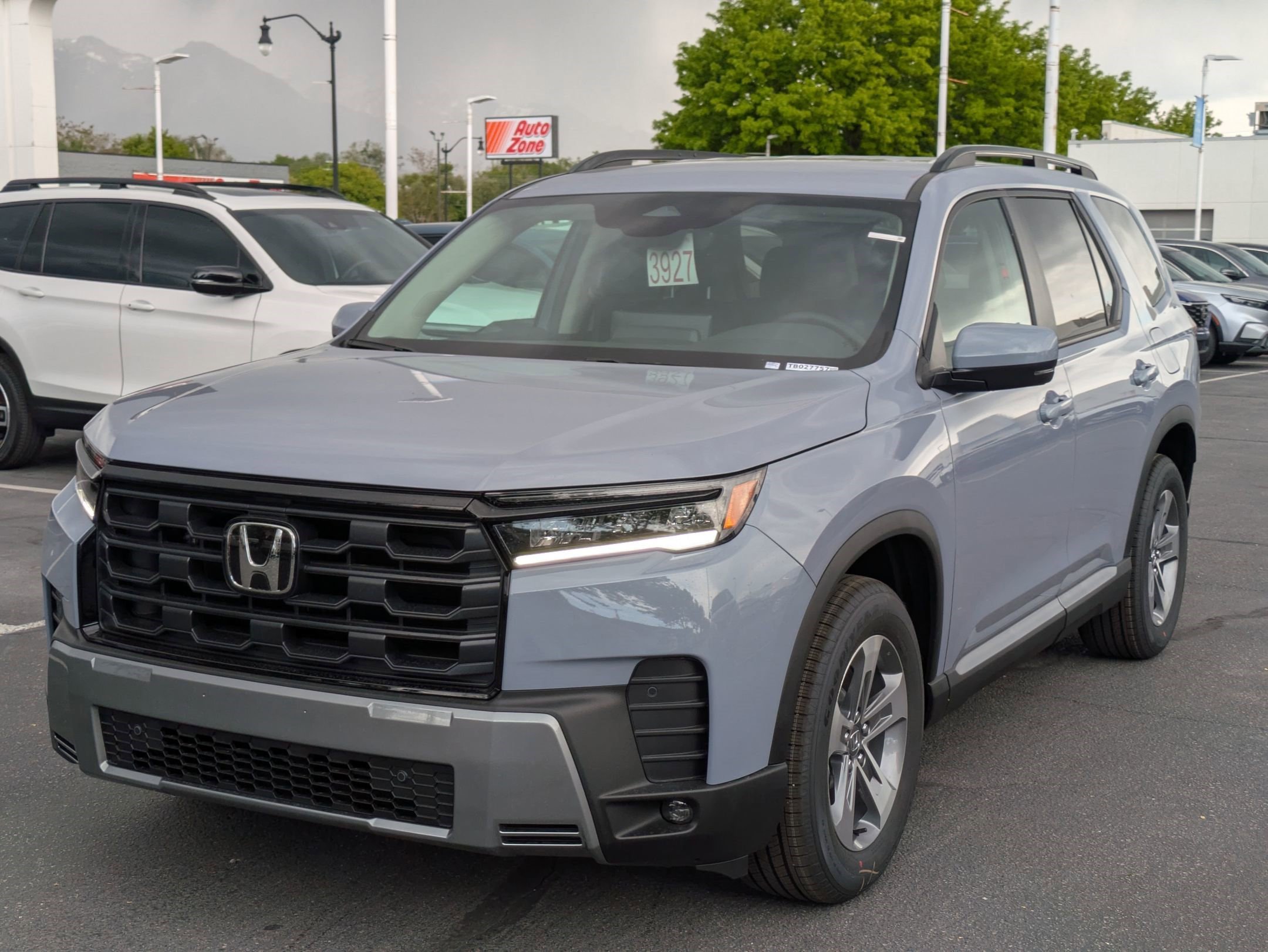 New 2026 Sonic Gray Pearl Honda EX-L image 8