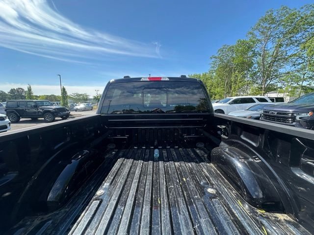 Used 2023 Black Ford XLT image 16