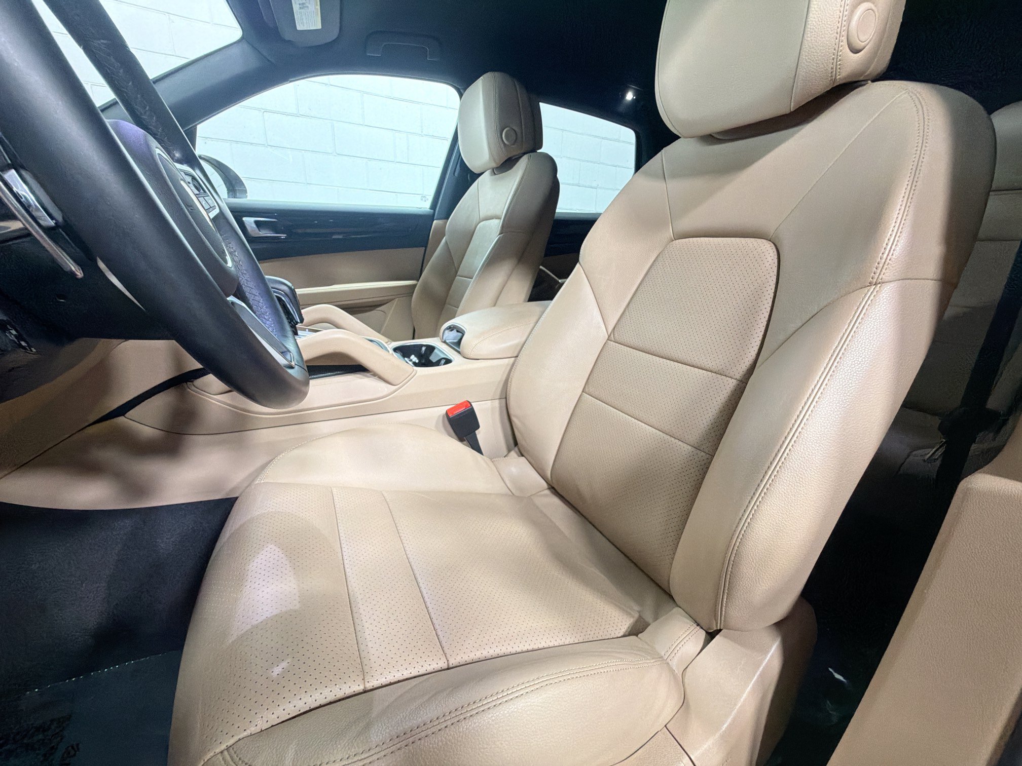 Certified Used 2023 Quartzite Grey Metallic Porsche  image 5