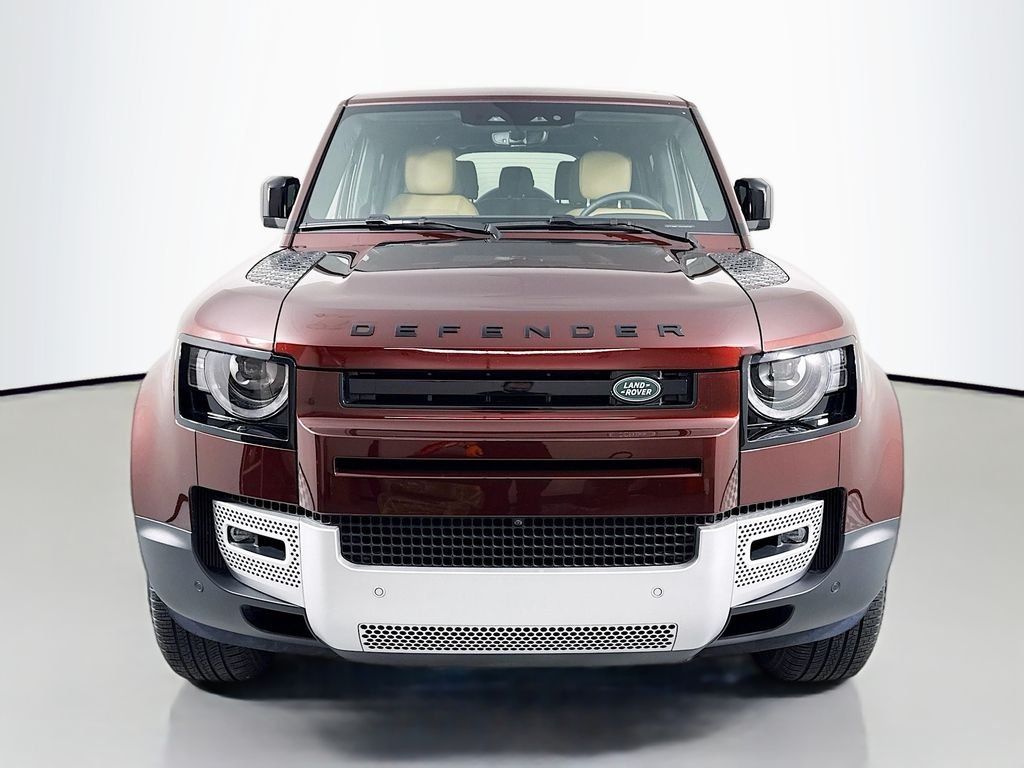 New 2025 Sedona Red Land Rover S image 6