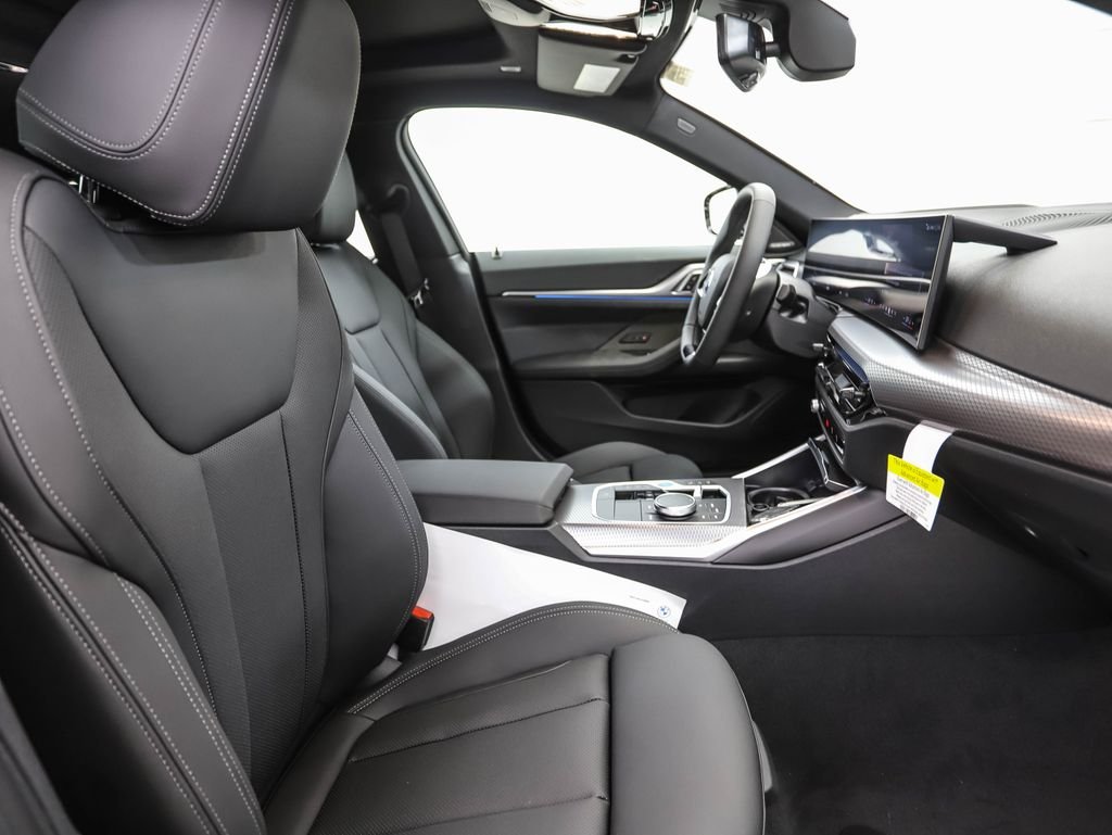 2025 BMW i4 40 - Photo 28