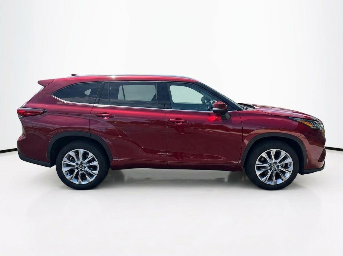 Used 2021 Ruby Flare Pearl Toyota Limited image 5