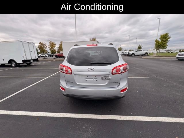 2010 Hyundai Santa Fe GLS photo 2