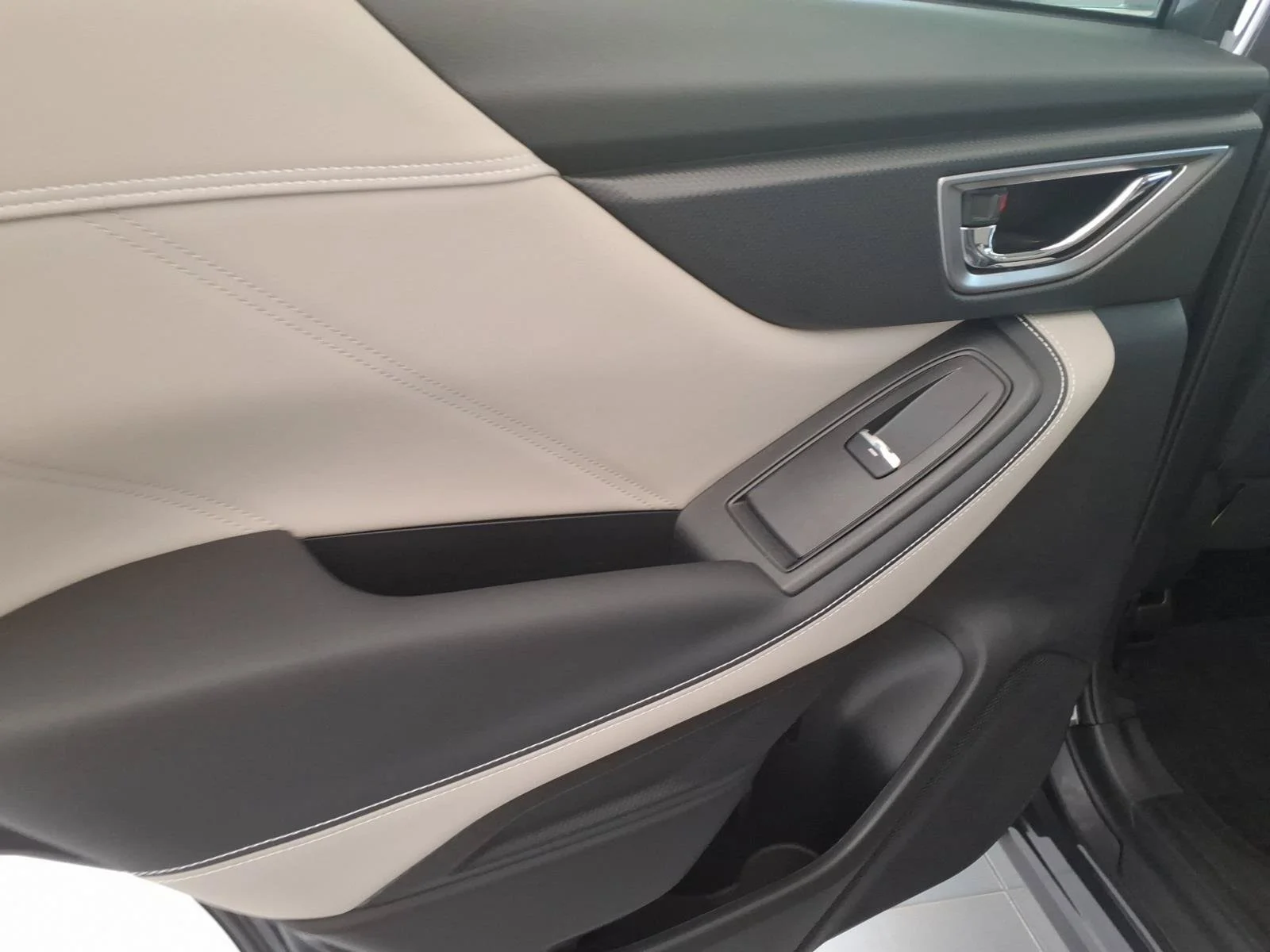 Used 2024 Magnetite Gray Metallic Subaru Limited image 15