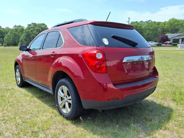 Used 2015 Red Chevrolet LT image 4