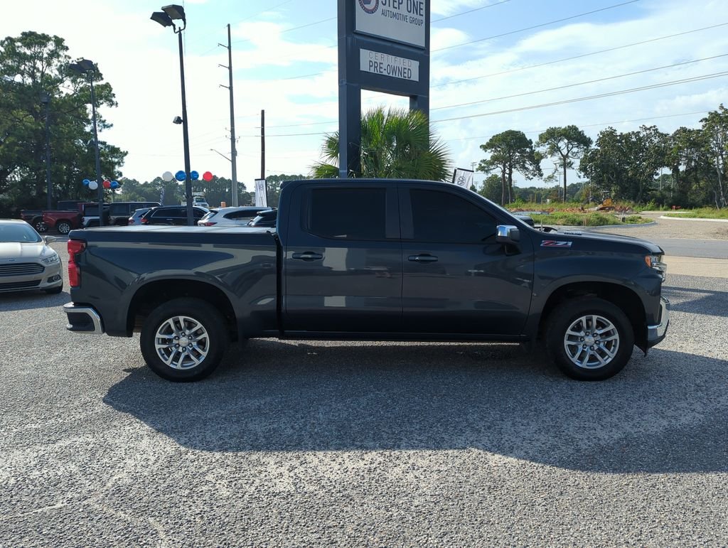 Used 2022 Gray Chevrolet LT image 8