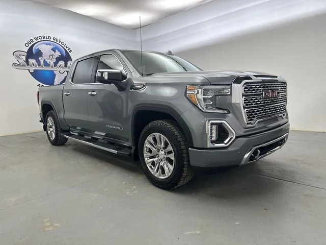 Used 2021 Gray GMC Denali image 11