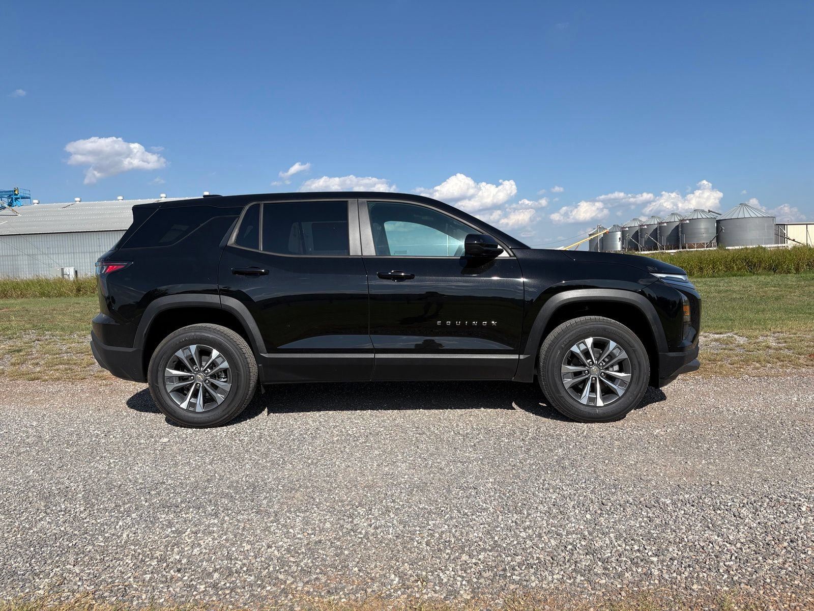 2027 Chevrolet Equinox LT - Photo 2
