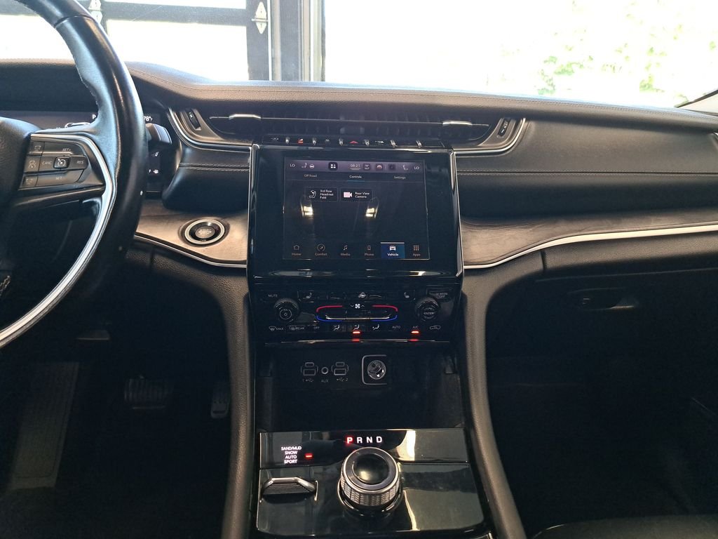 Used 2022 Gray Jeep Limited image 21