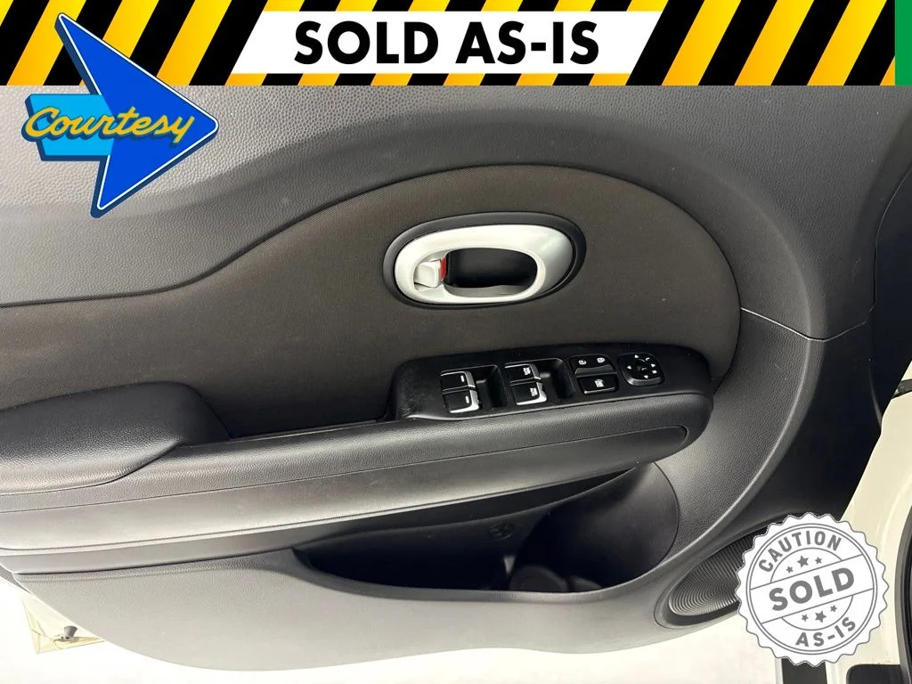 Certified Used 2018 White Kia Plus image 20