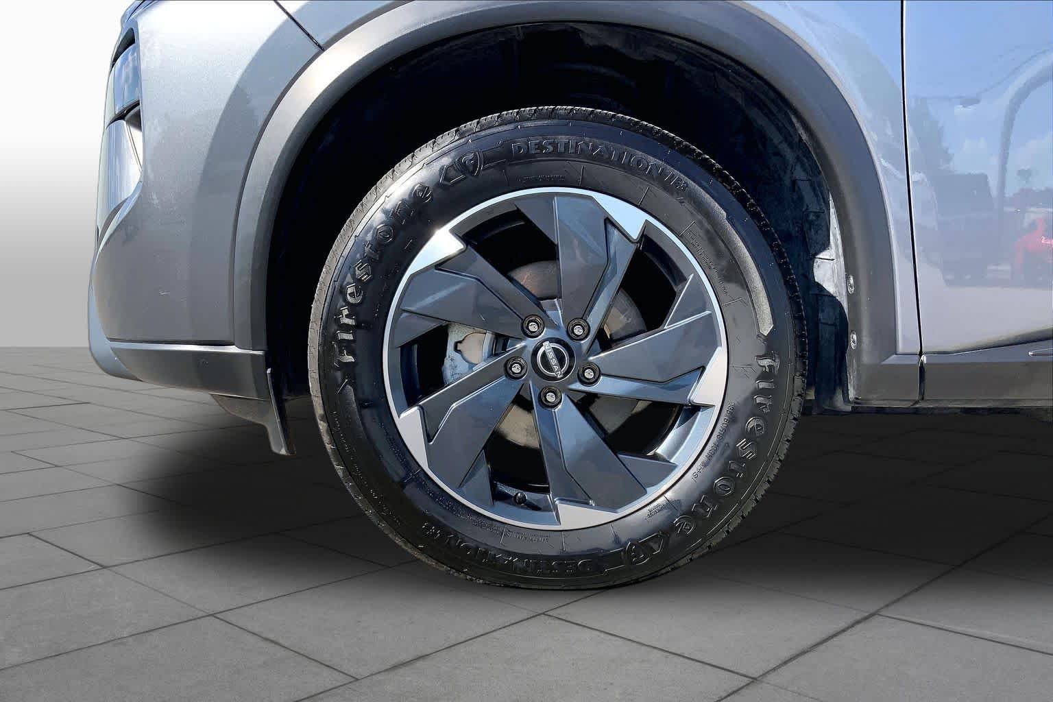 Used 2024 Gun Metallic Nissan SV image 11