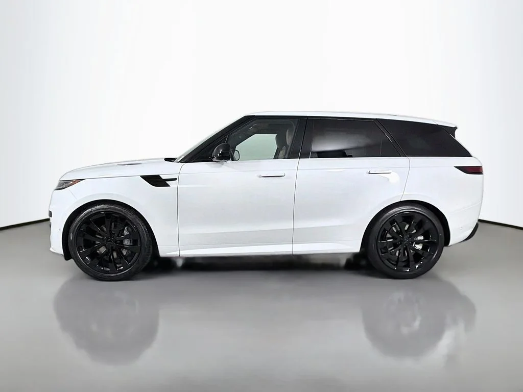New 2026 Ostuni Pearl White Land Rover Dynamic SE image 8
