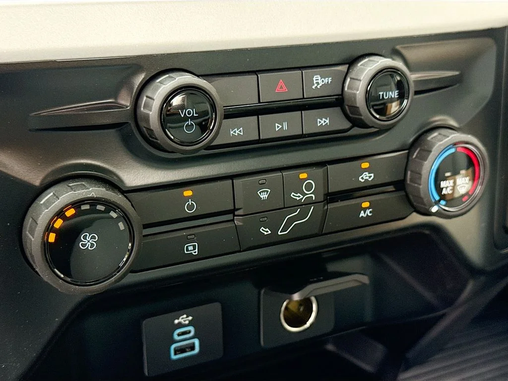 New 2026 Oxford White Ford F-250® XL image 15