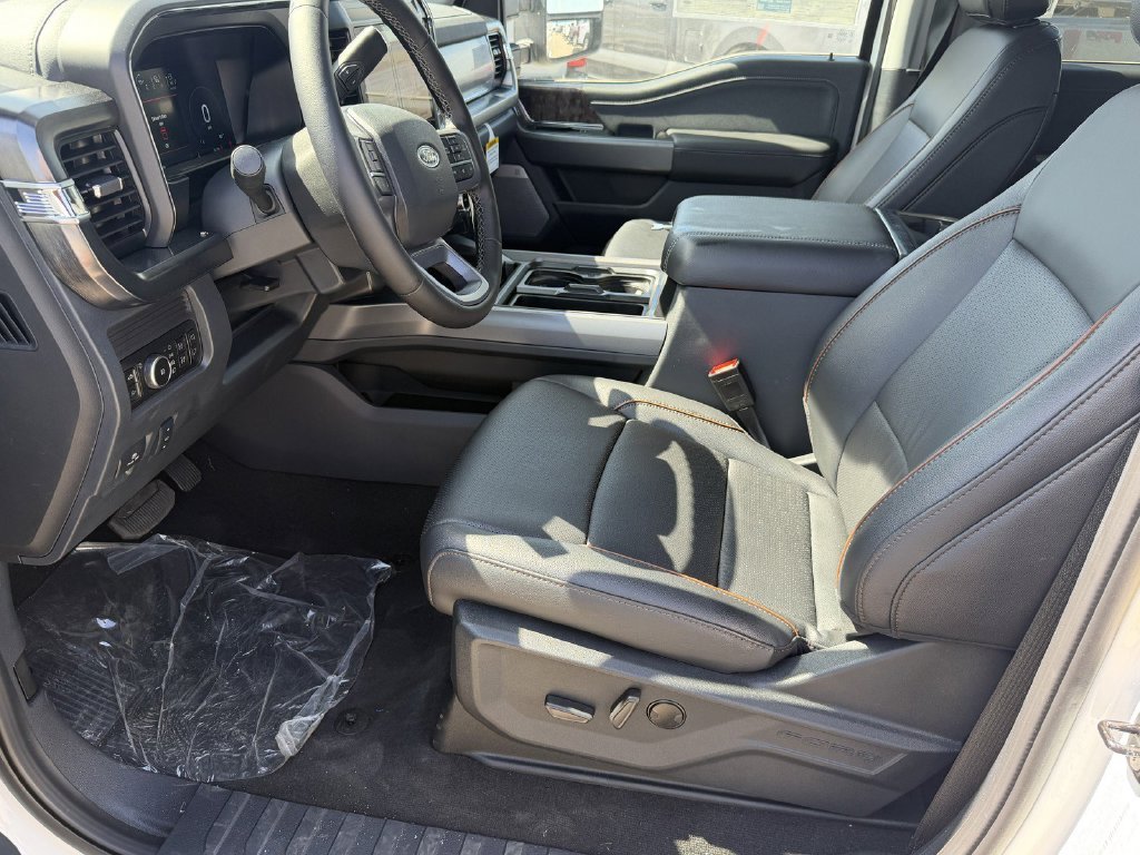 Used 2026 White Metallic Ford Lariat image 27